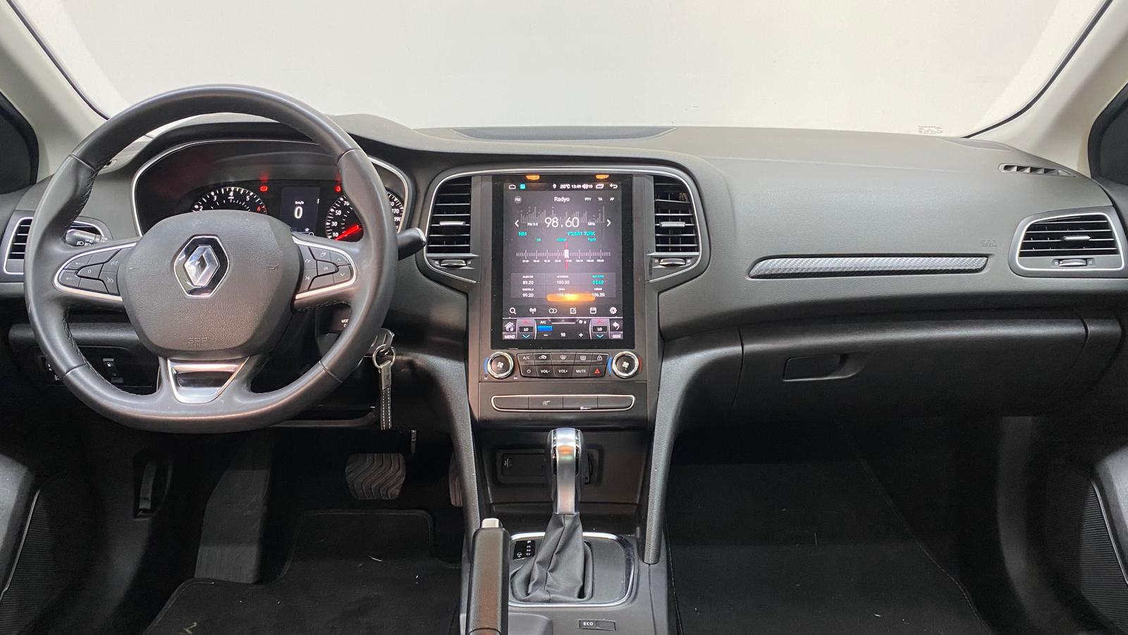 RENAULT MEGANE 10